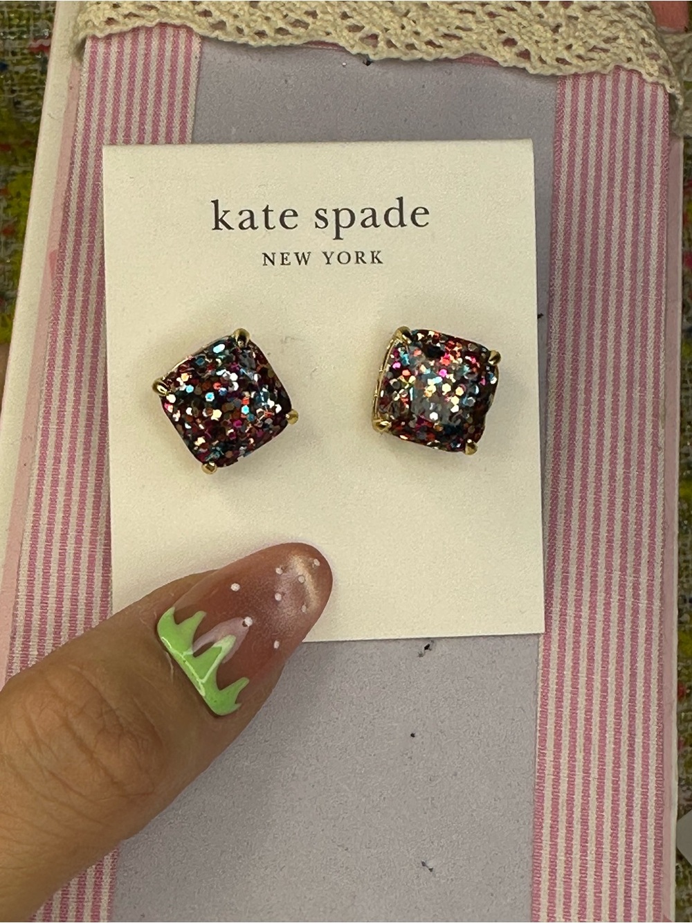 AA great Glitter Stud Earrings - Multicolor